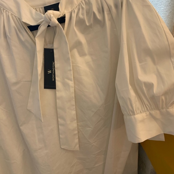 Peasant Style Tie Front Blouse - Picture 6 of 9